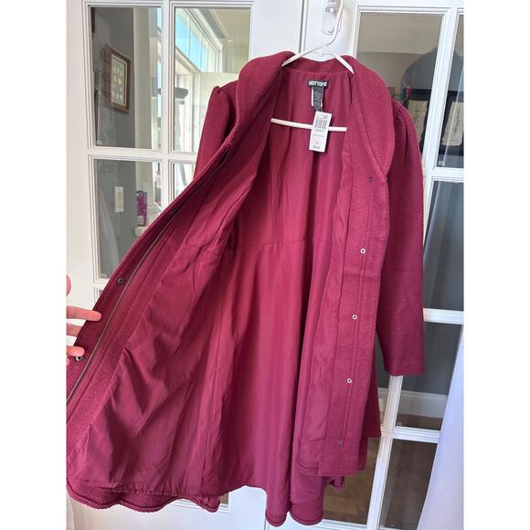 NWT Hot Topic Burgundy Hi-Lo Ruffled zippeder Coat junior XL - Picture 8 of 13